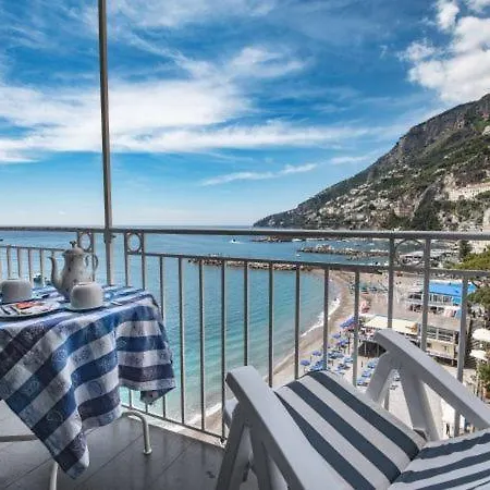 Sleeps 4 * Amalfi